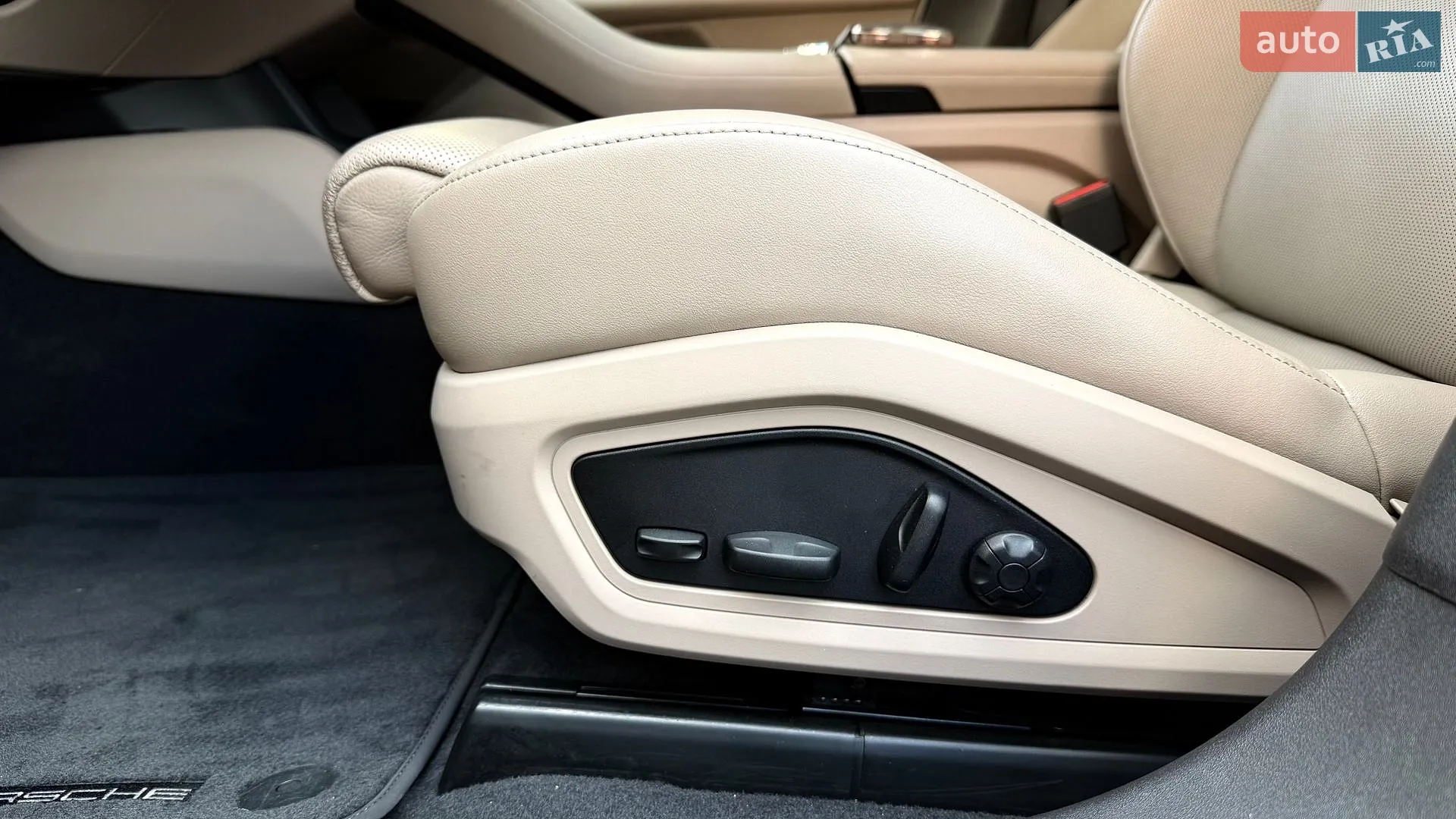 2022 Porsche Taycan - мініатюра 26