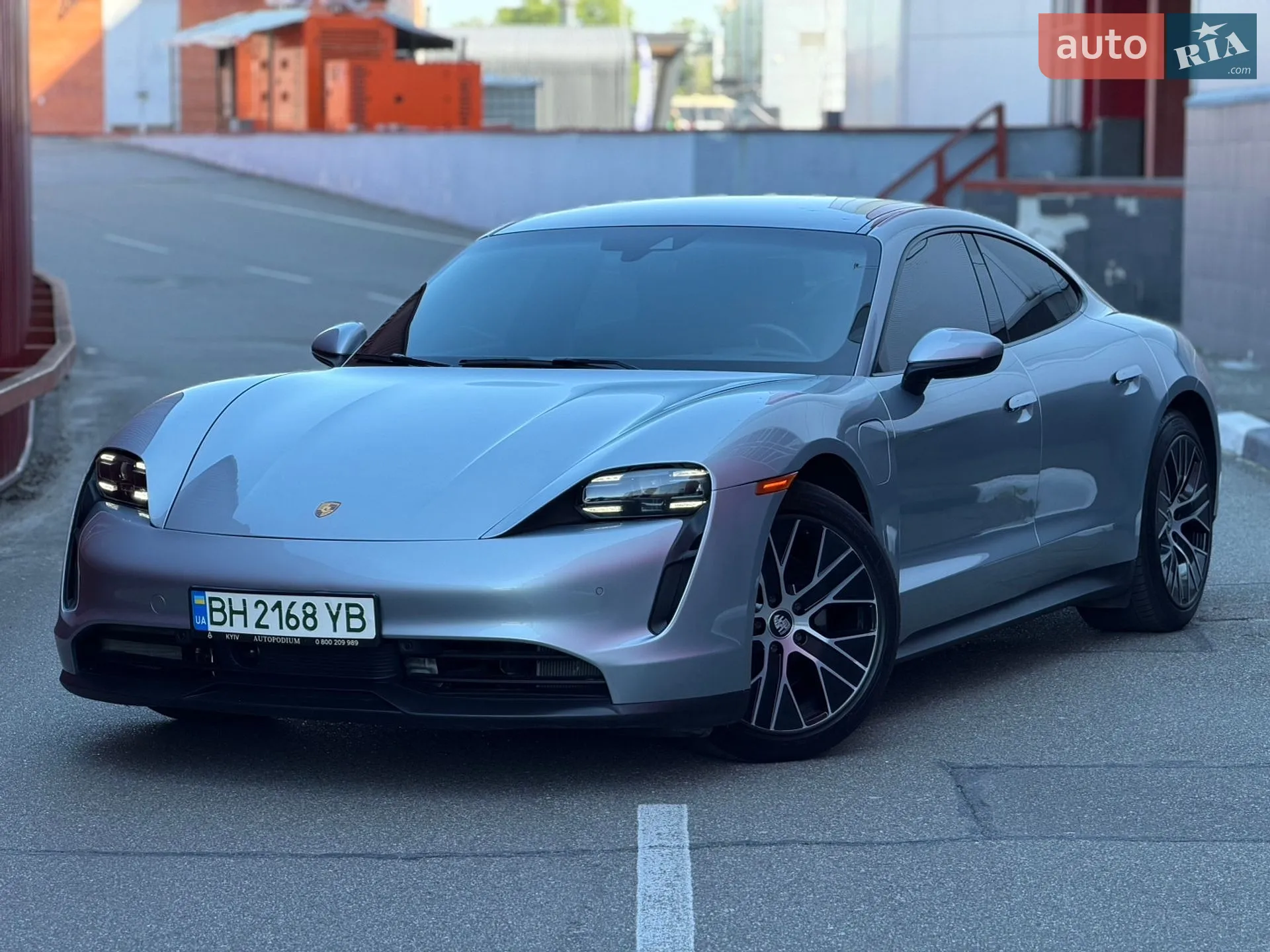2023 Porsche Taycan - фото 1