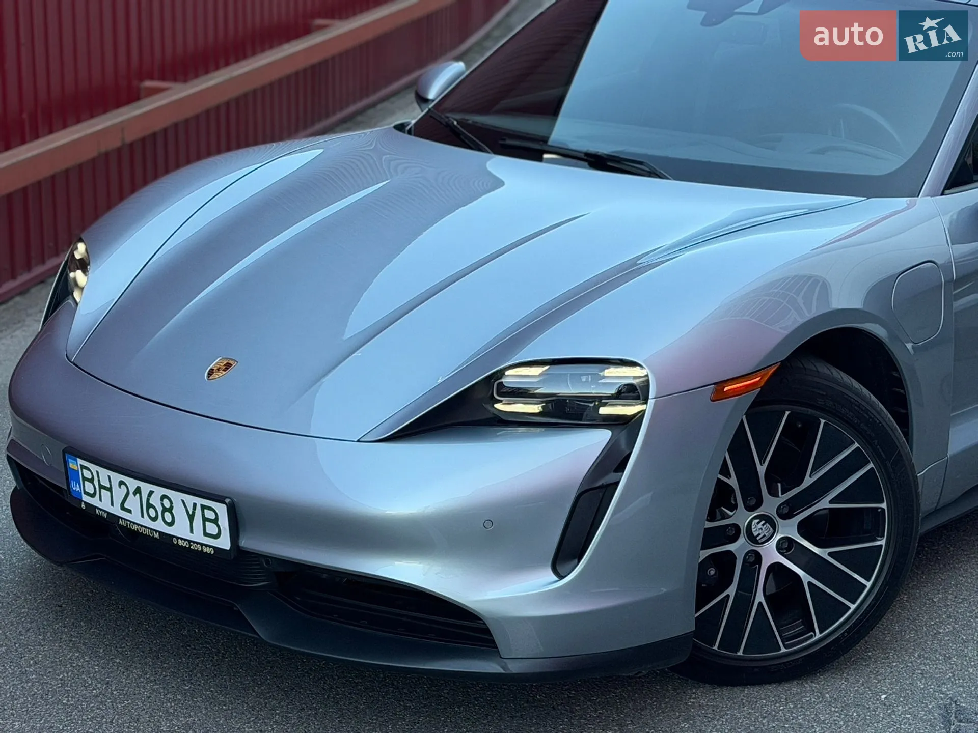 2023 Porsche Taycan - мініатюра 2