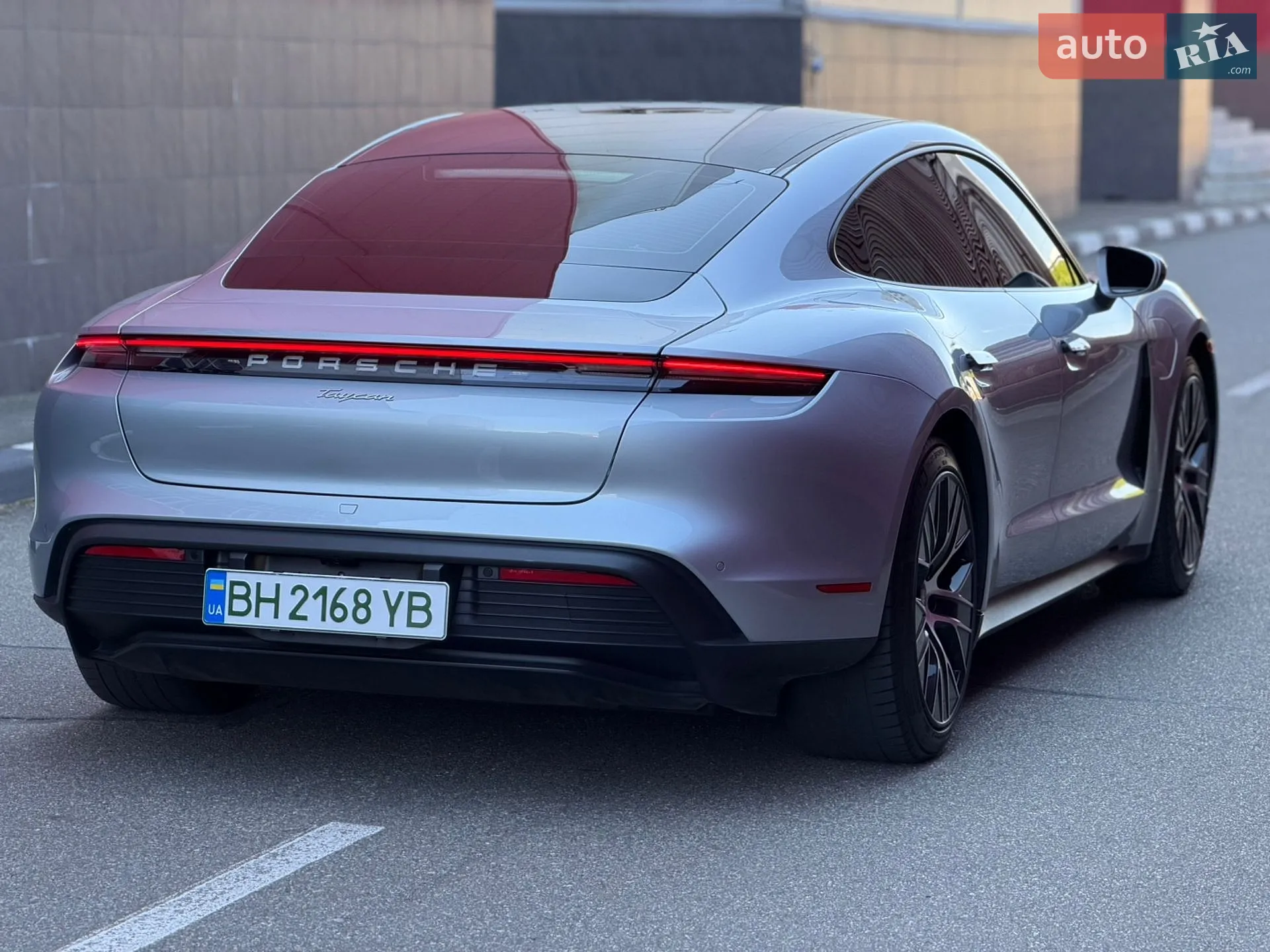 2023 Porsche Taycan - мініатюра 9