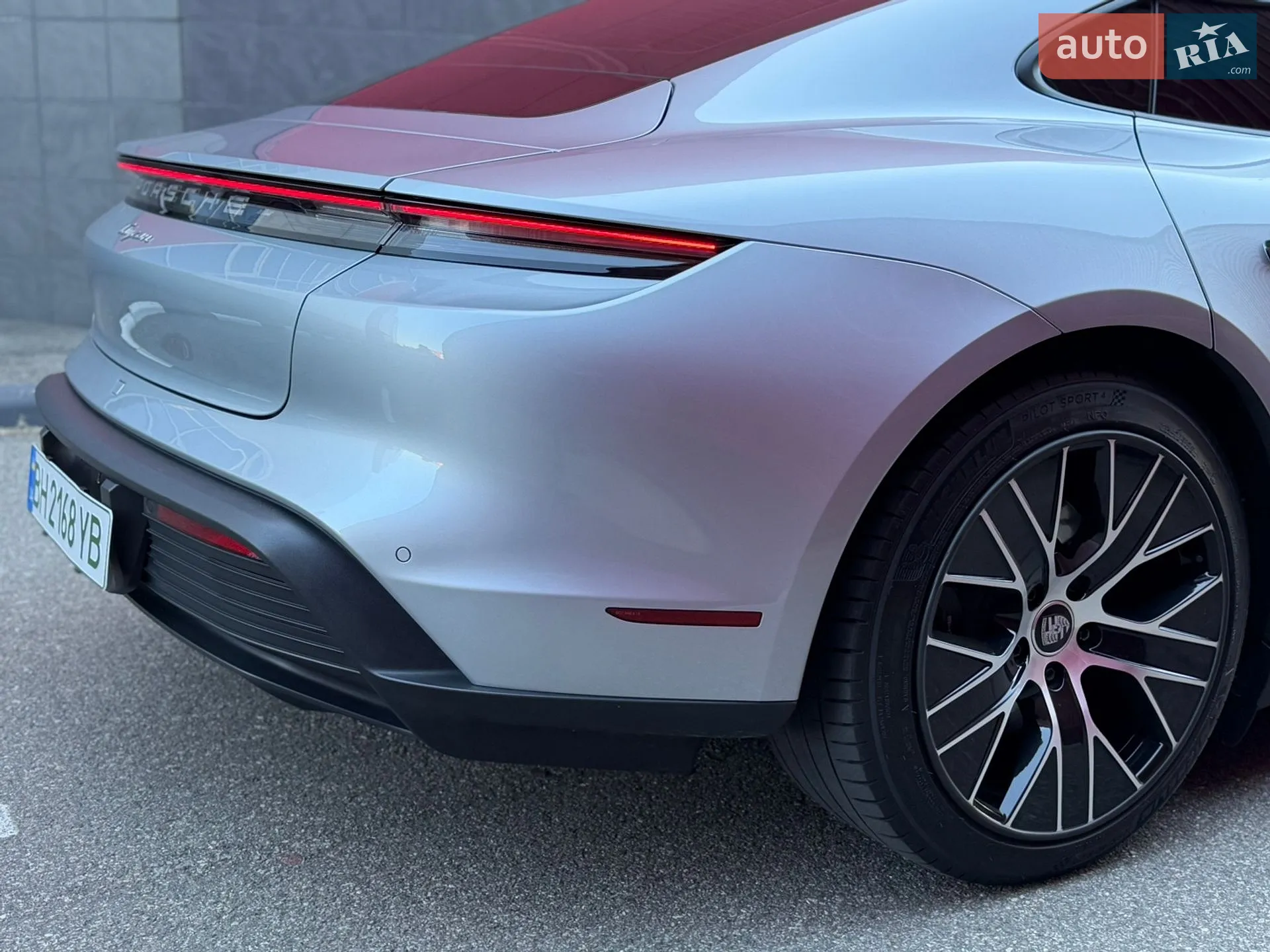 2023 Porsche Taycan - мініатюра 12