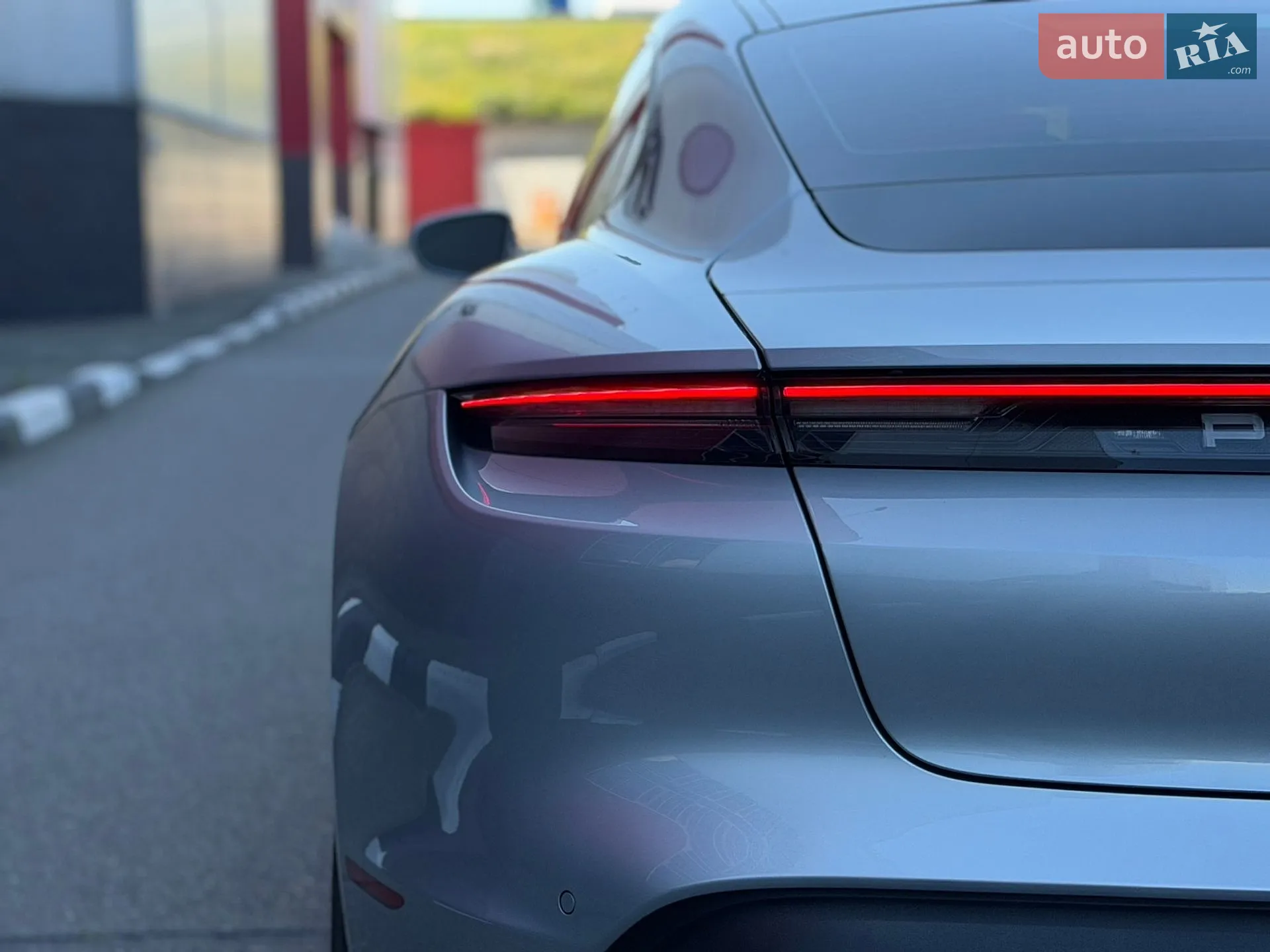2023 Porsche Taycan - мініатюра 17