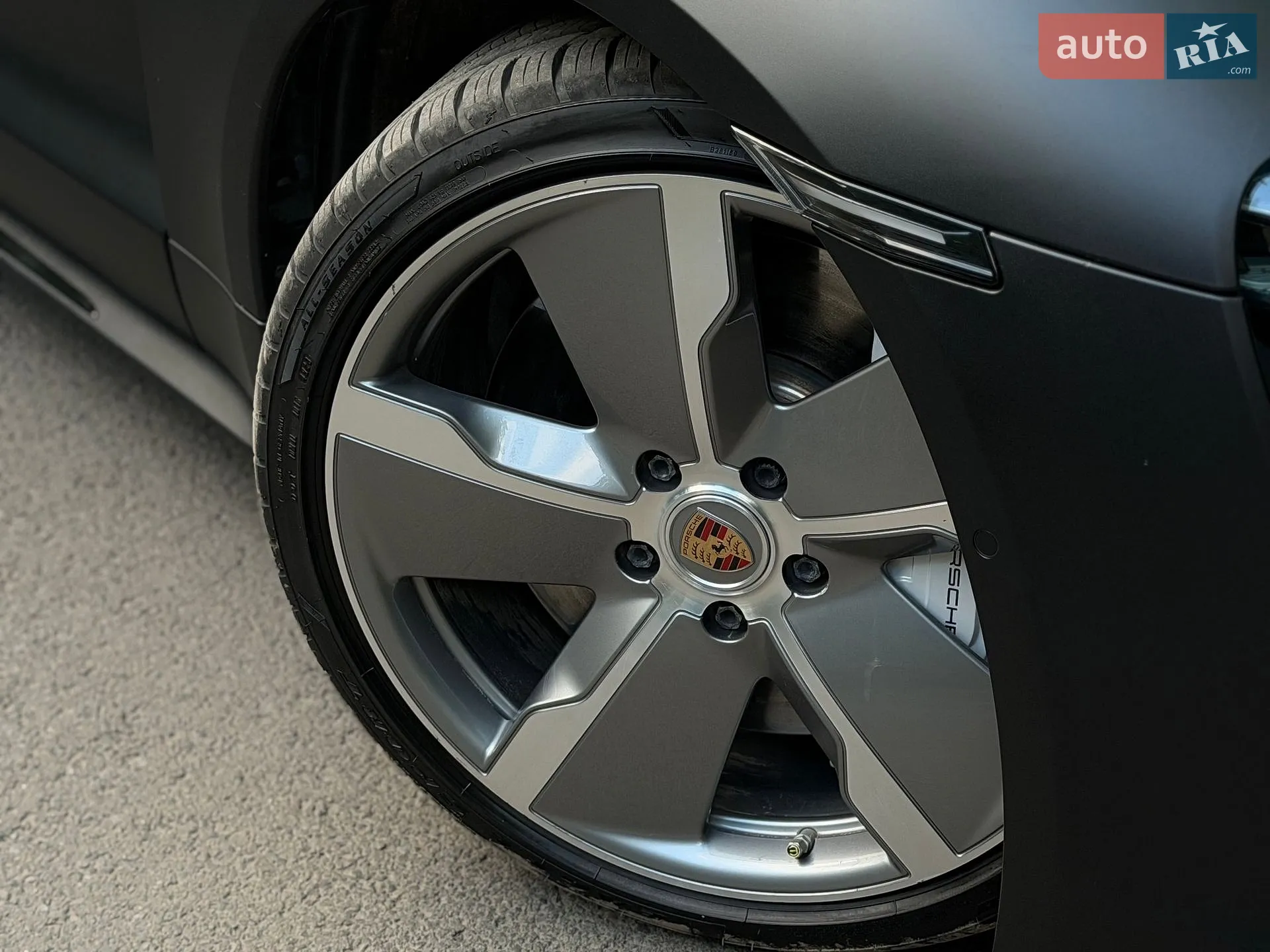 2020 Porsche Taycan - мініатюра 8