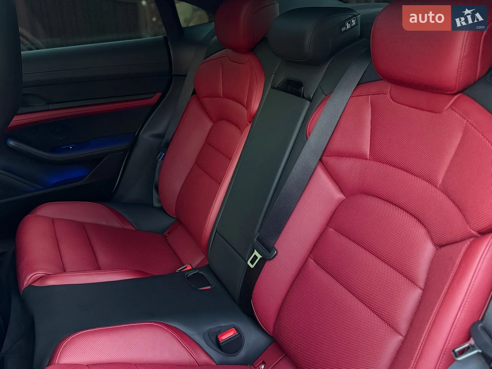2020 Porsche Taycan - мініатюра 30
