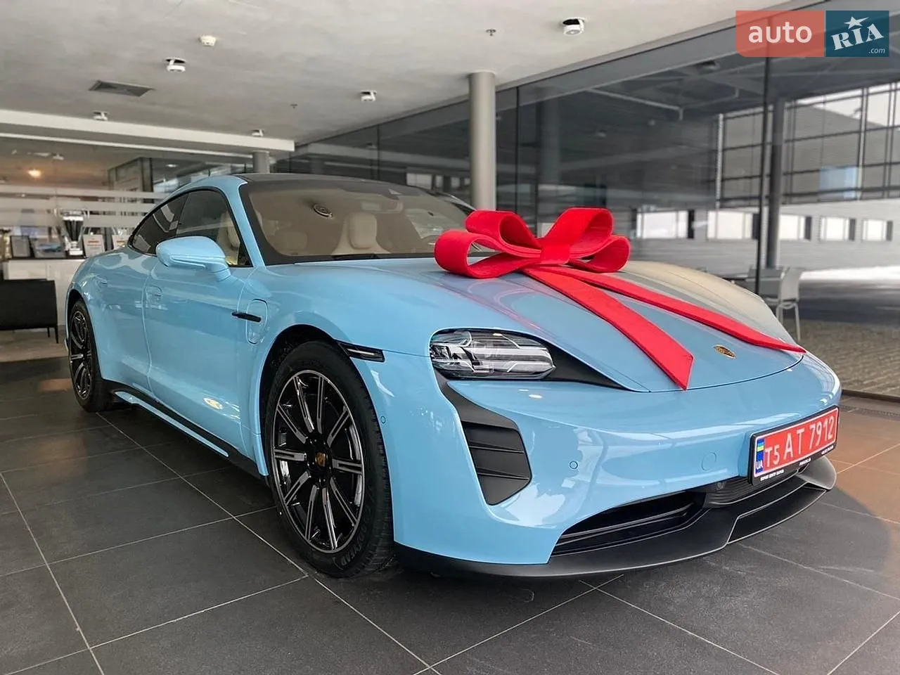 2021 Porsche Taycan - мініатюра 11