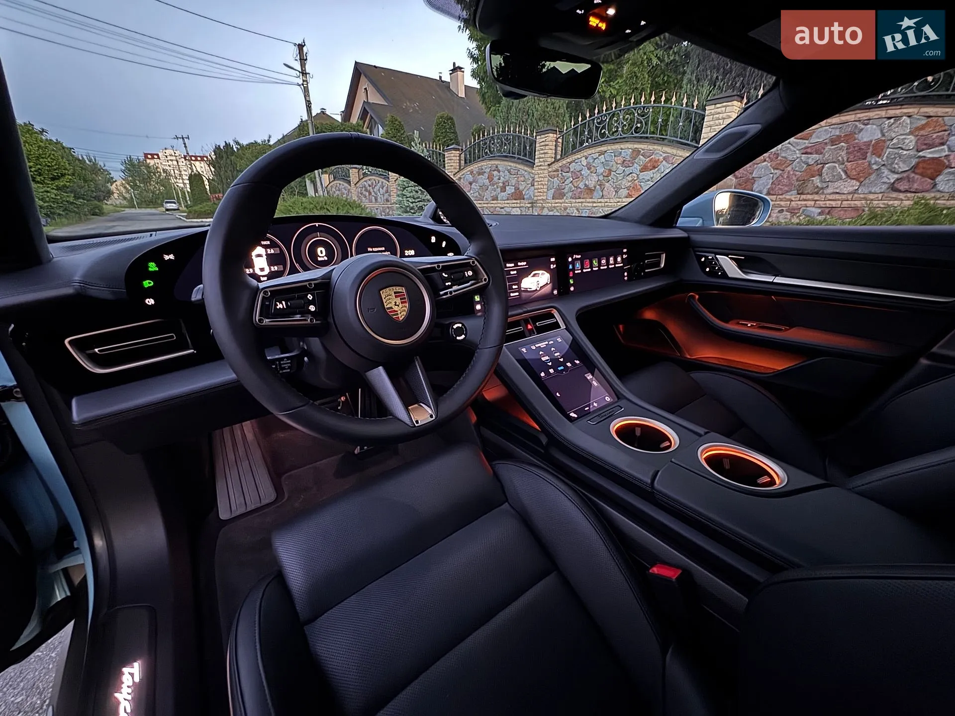2020 Porsche Taycan - мініатюра 20