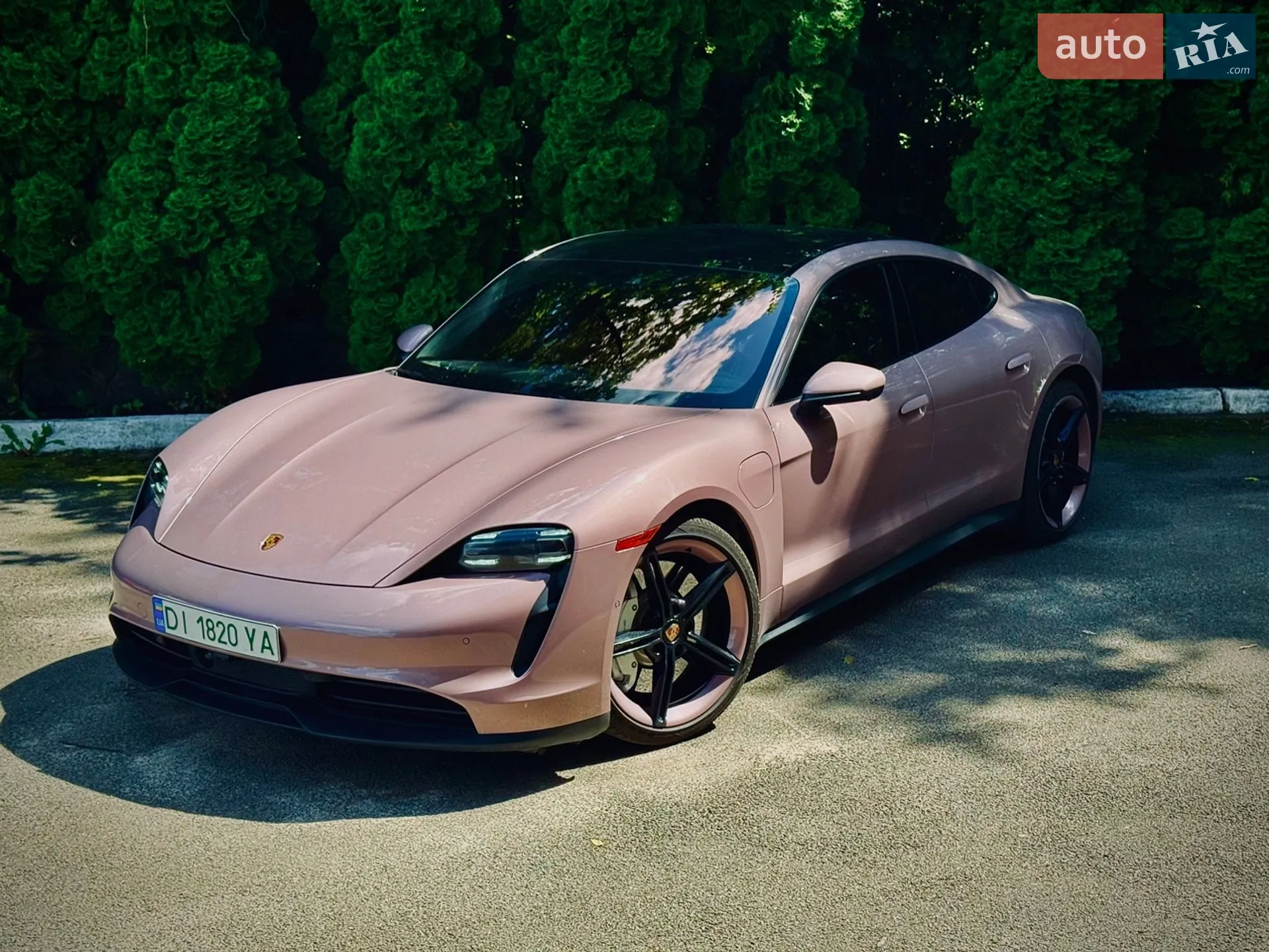 2022 Porsche Taycan - фото 1