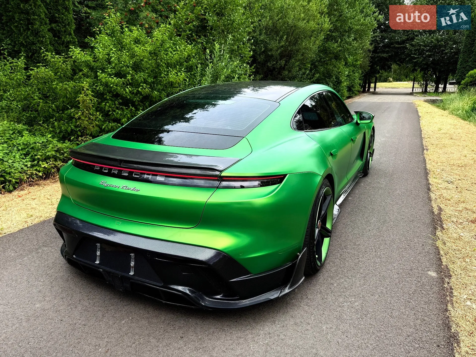 2020 Porsche Taycan - мініатюра 3