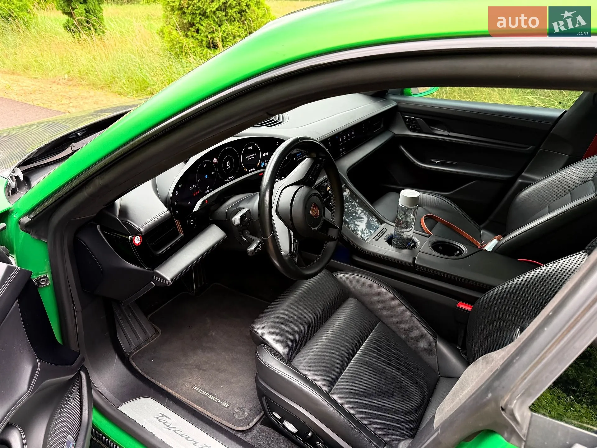 2020 Porsche Taycan - мініатюра 26