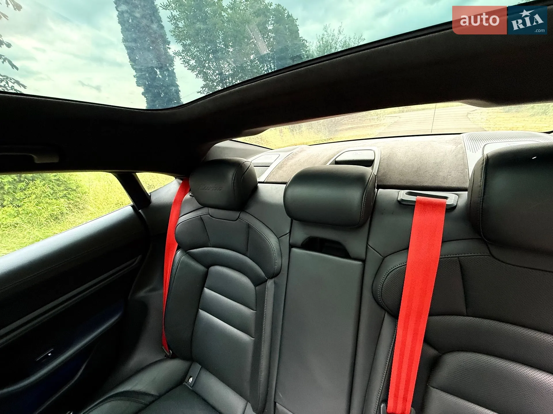2020 Porsche Taycan - мініатюра 30