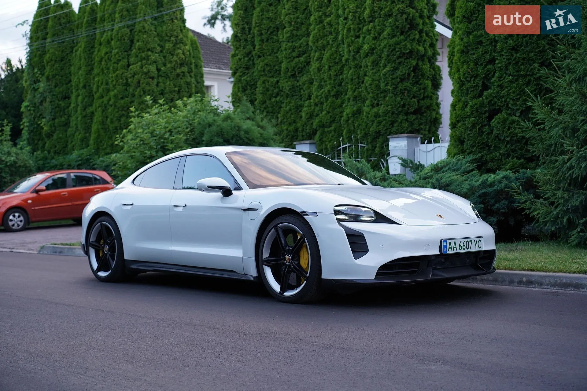 2020 Porsche Taycan - мініатюра 12
