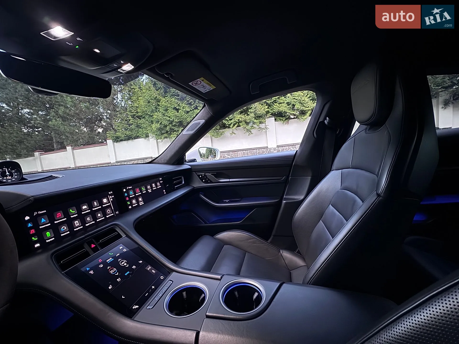 2020 Porsche Taycan - мініатюра 20