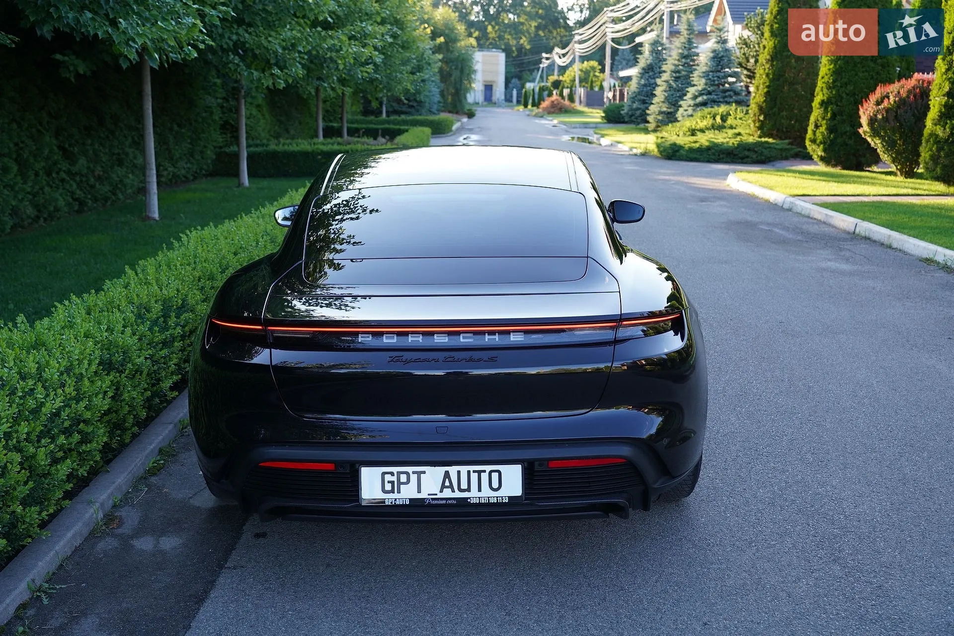 2019 Porsche Taycan - мініатюра 10