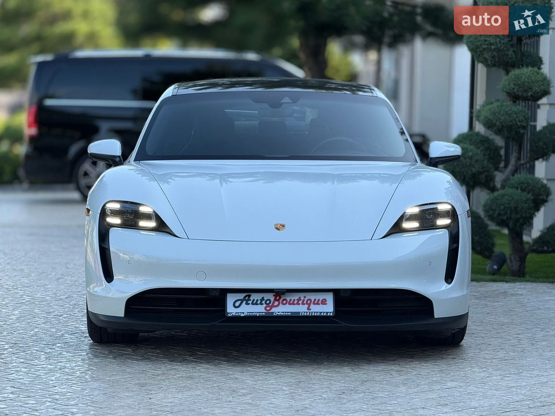 2021 Porsche Taycan - мініатюра 3