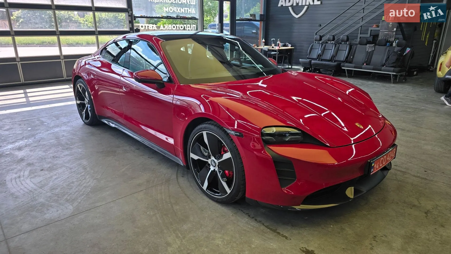2020 Porsche Taycan - мініатюра 7