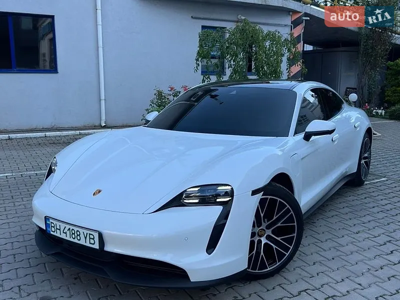 Porsche Taycan