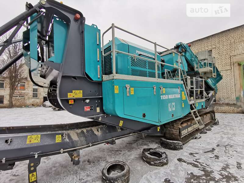 Дробарка (дробильна установка) Powerscreen Maxtrak 2023 в Києві