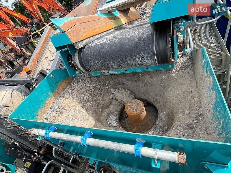 Дробарка (дробильна установка) Powerscreen Maxtrak 2026 в Києві