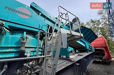 Дробарка (дробильна установка) Powerscreen Maxtrak 2026 в Києві