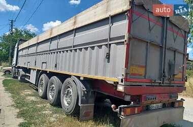 Зерновоз - напівпричіп Причеп Зерновоз 2010 в Балті