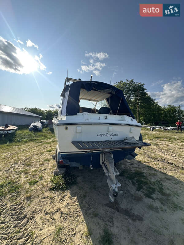 Катер Princess 25 1982 в Новояворівську