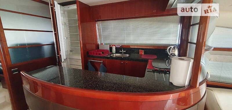 Моторная яхта Princess 67 2008 в Киеве