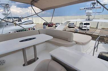 Моторная яхта Princess Flybridge 2009 в 