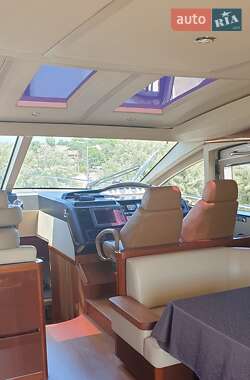 Моторная яхта Princess V65 2008 в Одессе