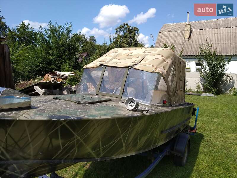 Човен Прогресс 2 2015 в Києві