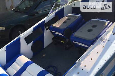 Лодка Прогресс 2 2004 в Черновцах