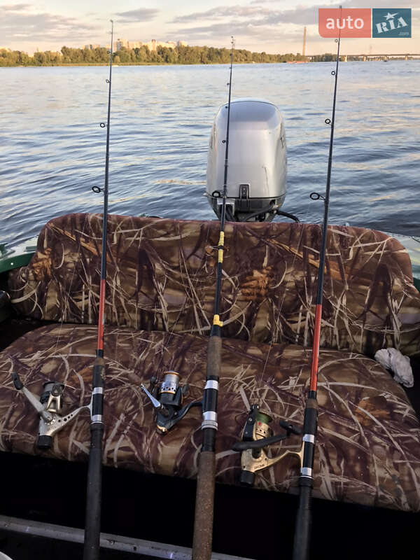 Катер Прогресс 2 1987 в Киеве