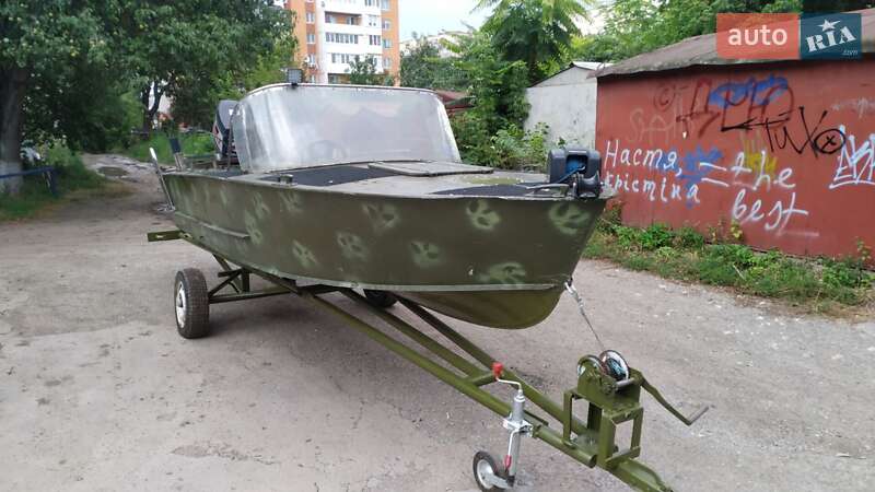 Катер Прогресс 2 1990 в Каменец-Подольском