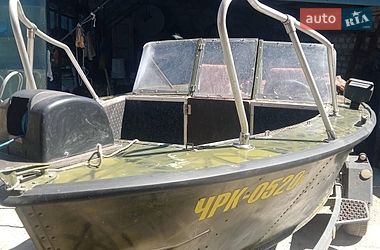 Катер Прогресс 2 1995 в Кропивницькому