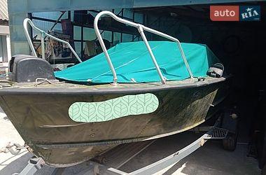 Катер Прогресс 2 1995 в Кропивницькому