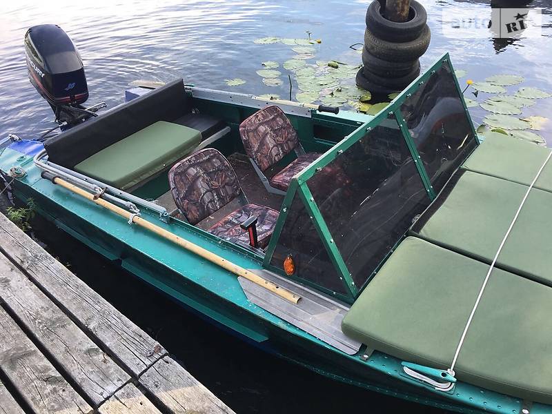 Катер Прогресс 2М 2014 в Киеве