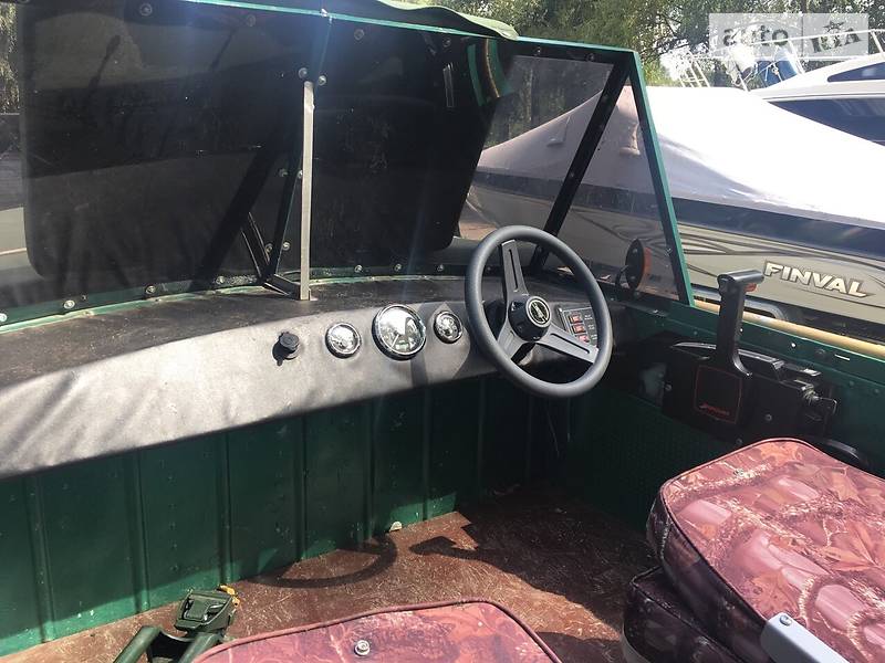 Катер Прогресс 2М 2014 в Киеве