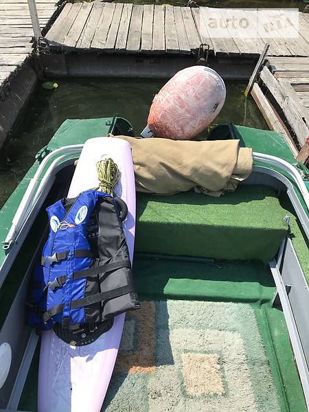 Катер Прогресс 2М 2006 в Киеве