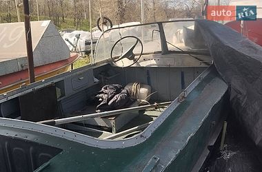 Човен Прогресс 2М 1985 в Кам'янському