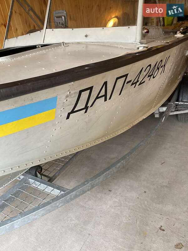 Лодка Прогресс 4 1978 в Киеве