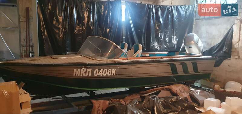 Лодка Прогресс 4 2014 в Херсоне