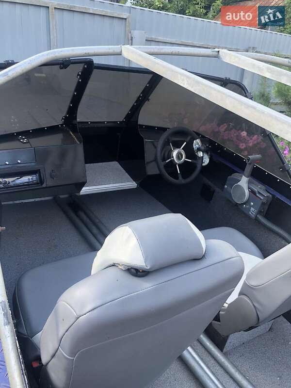 Човен Прогресс 4 1975 в Ржищеві