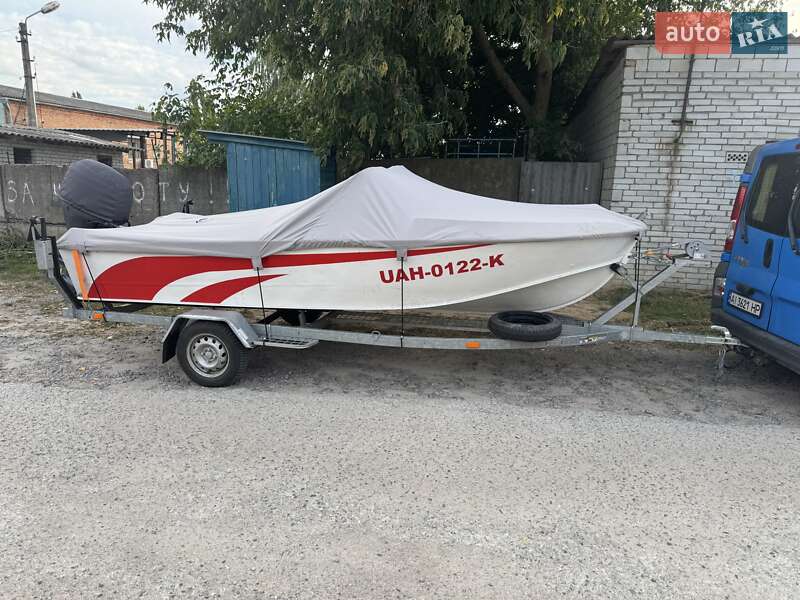 Катер Прогресс 4 1999 в Василькове фото Катер Прогресс 4 1999 в Василькове