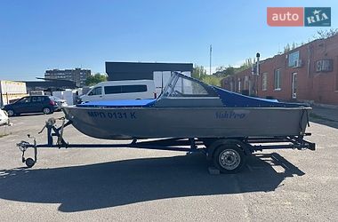Лодка Прогресс 4 1982 в Кривом Роге