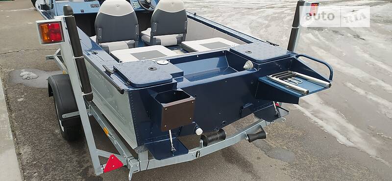 Катер Прогресс 4M 2022 в Киеве
