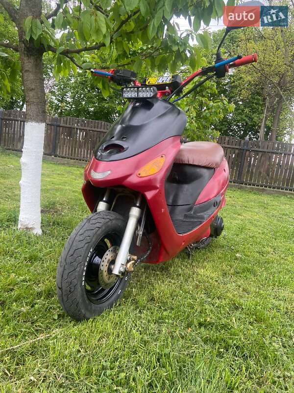Скутер Qingqi QM50 2010 в Корсуне-Шевченковском