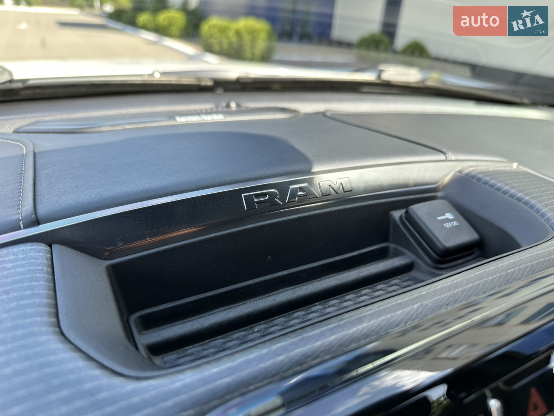 2019 RAM 1500 - мініатюра 39