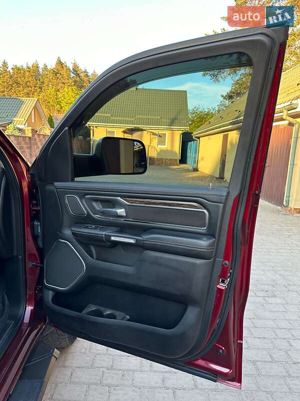 Пикап Ram 1500 2019 в Луцке