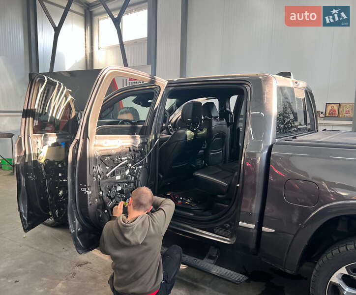 Пикап Ram 1500 2022 в Черновцах