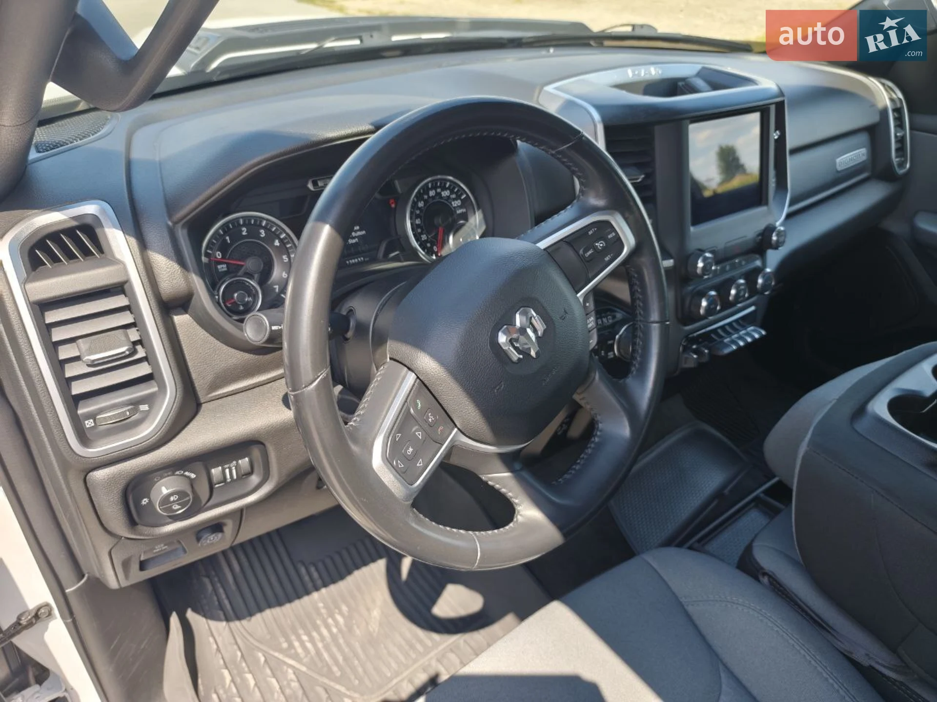 2020 RAM 1500 - мініатюра 15