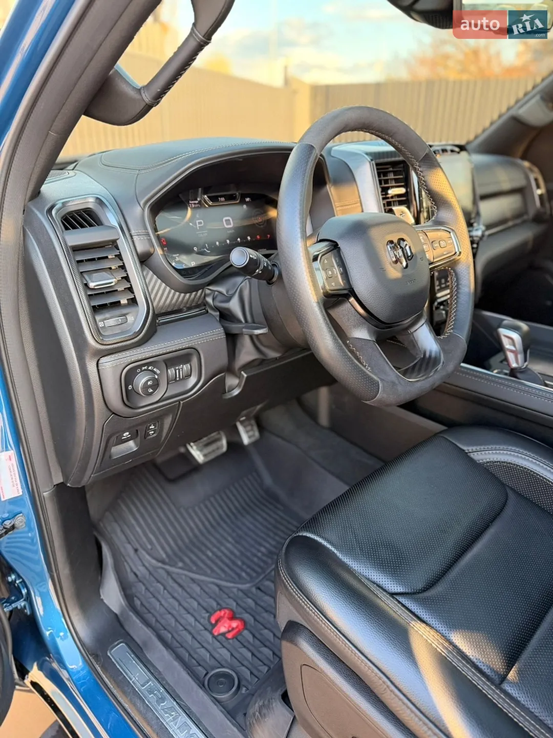 2024 RAM 1500 - мініатюра 31